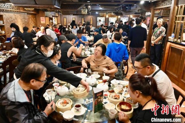 东启网 香江观澜：老店转型求变 香港市场“有得做”_大皖新闻 | 安徽网